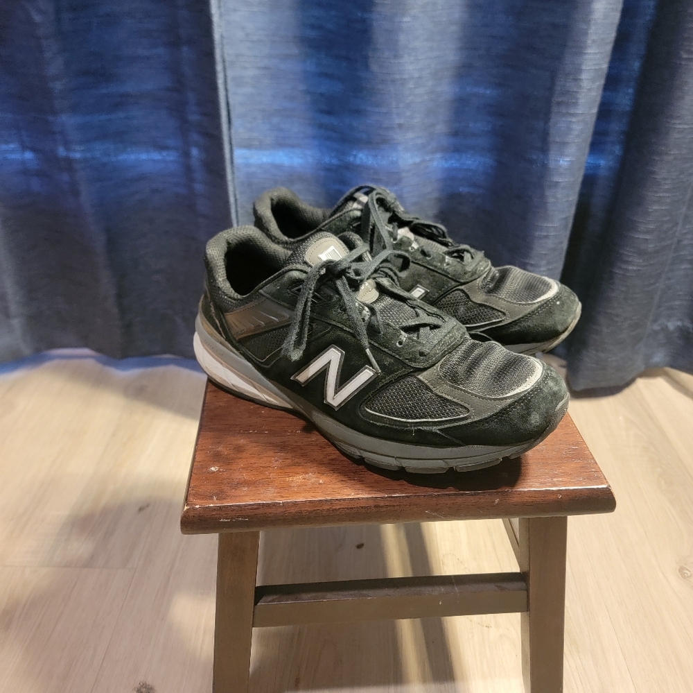 New Balance 990